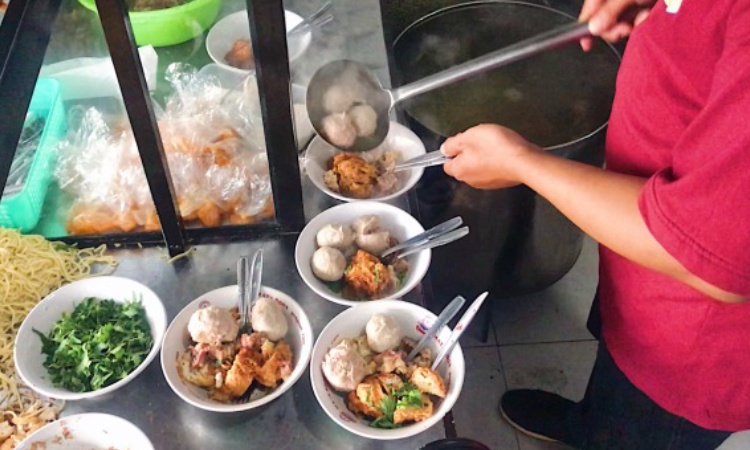tips jualan bakso keliling sukses